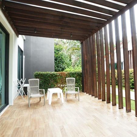 Sea Space Villa Phuket Rawai Exterior foto